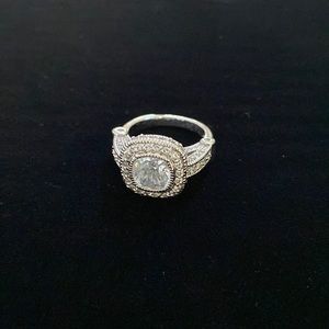 Fashion wedding style ring. Size 7.